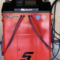 新規格エアコンガス『HFOー1234yf』対応ガスチャージャー導入！
